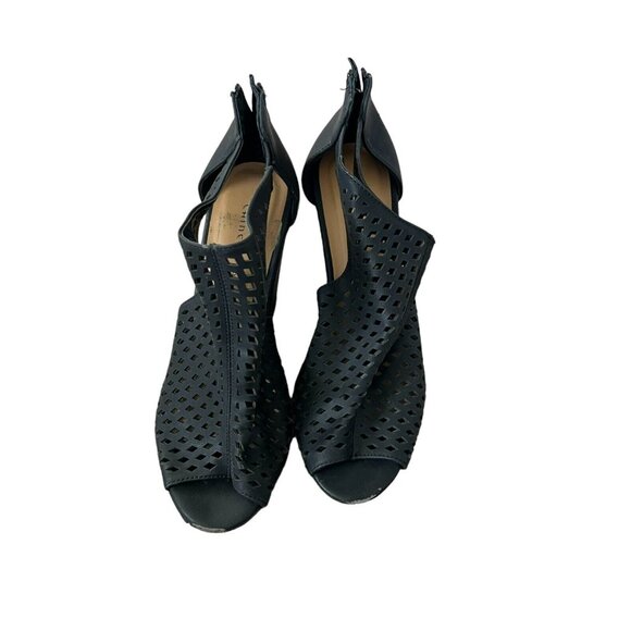 Chinese Laundry Platform Sandals 7.5 Black Wedge Peep Toes Zipper Closure - Picture 4 of 10